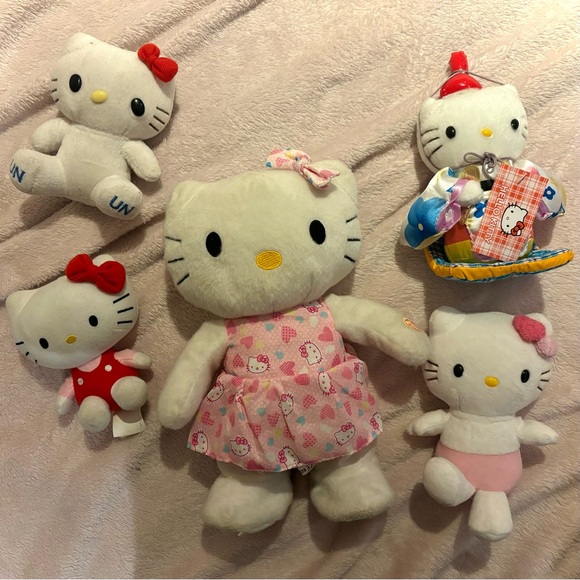 5 HELLO KITTY PLUSH - Picture 1 of 5